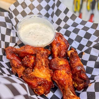 Bone-in chicken Wings